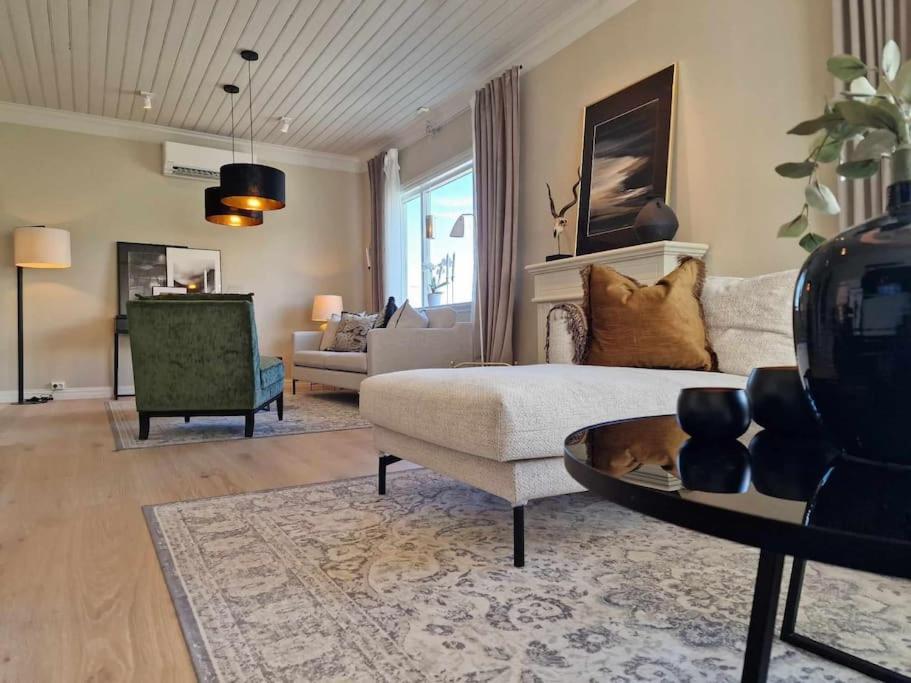 Villa Close To The City Centre 特罗姆瑟 外观 照片